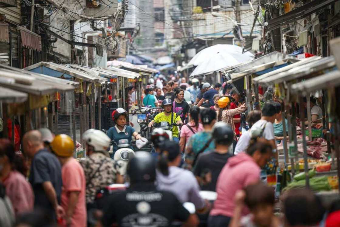 Chinese policymakers have repeatedly tried to get consumers to open their wallets but the results have so far been mixed Chinese policymakers have repeatedly tried to get consumers to open their wallets but the results have so far been mixed