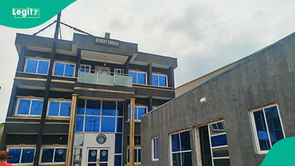 Nigerian tallest wig Guinness World Record, Helen Williams wig maker record, Guinness World Records tallest wig Nigeria, Helen Williams wig-making achievement, tallest wig 15.37 metres GWR, Nigerian woman sets new Guinness record Nigerian tallest wig Guinness World Record, Helen Williams wig maker record, Guinness World Records tallest wig Nigeria, Helen Williams wig-making achievement, tallest wig 15.37 metres GWR, Nigerian woman sets new Guinness record