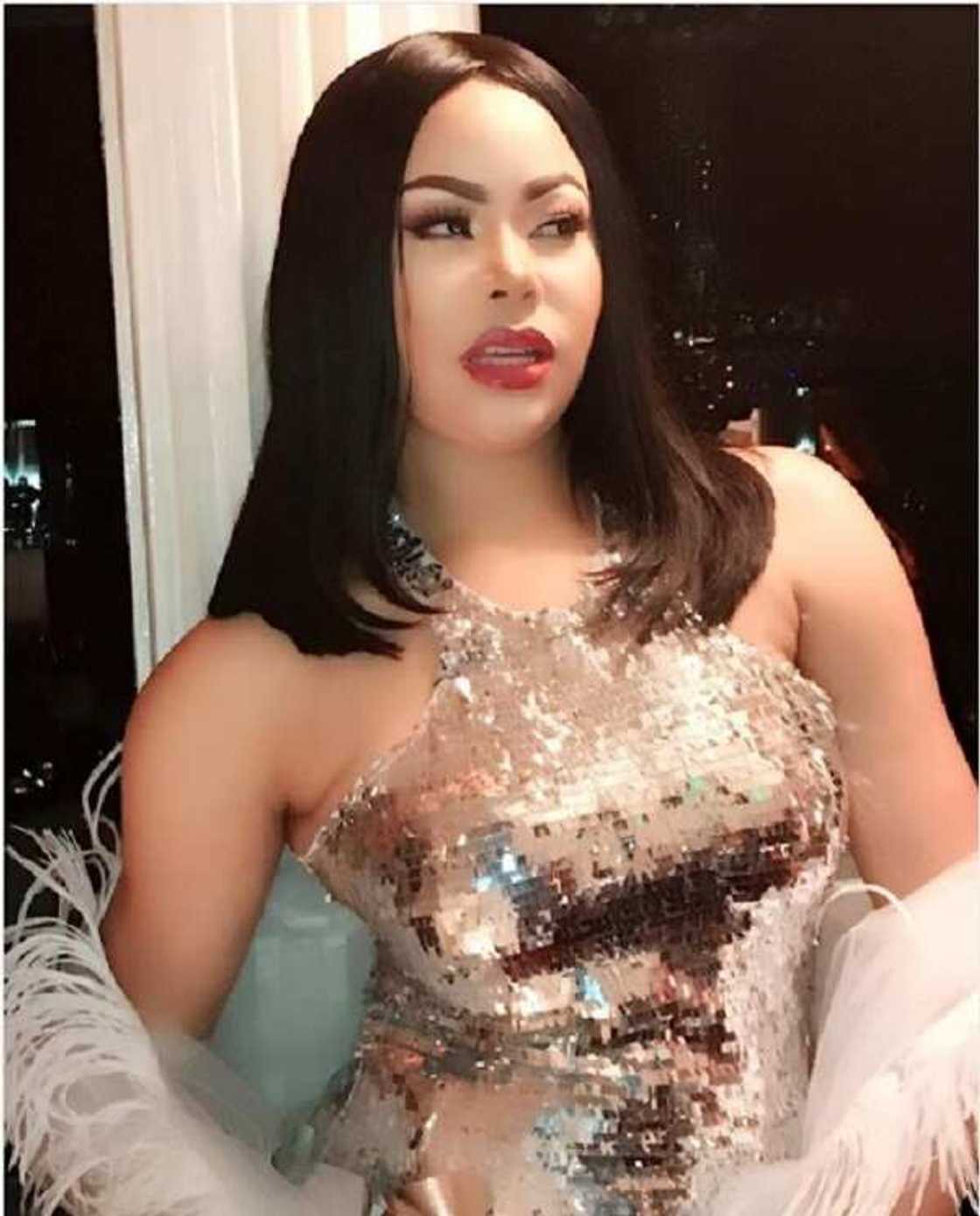 Jerin kyawawan matan 'yan siyasa guda hudu na kasar nan Jerin kyawawan matan 'yan siyasa guda hudu na kasar nan