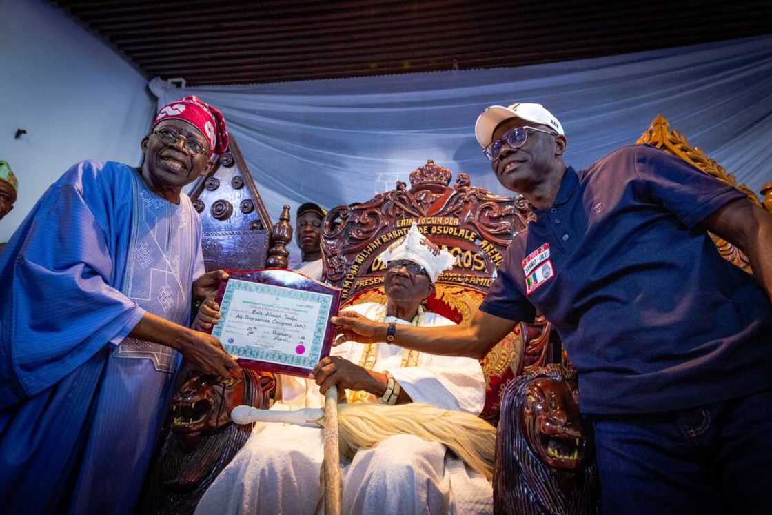 Tinubu visits Oba of Lagos Tinubu visits Oba of Lagos
