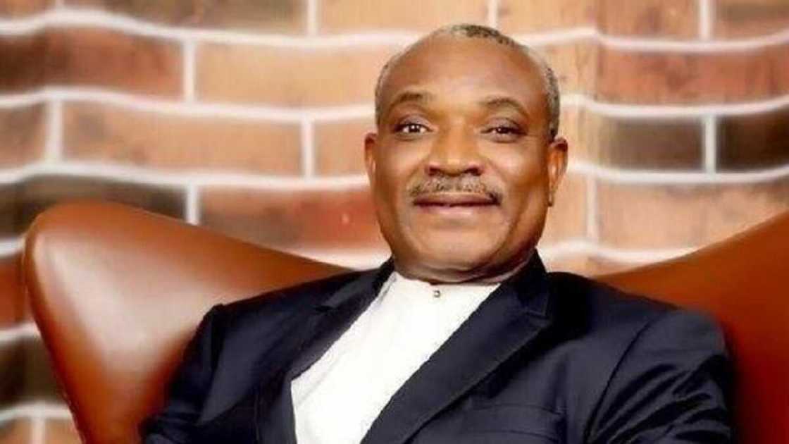 ICPC ta sake gayyatar tsohon hadimin Buhari, Obono-Obla, bisa takardun makaranta na bogi ICPC ta sake gayyatar tsohon hadimin Buhari, Obono-Obla, bisa takardun makaranta na bogi