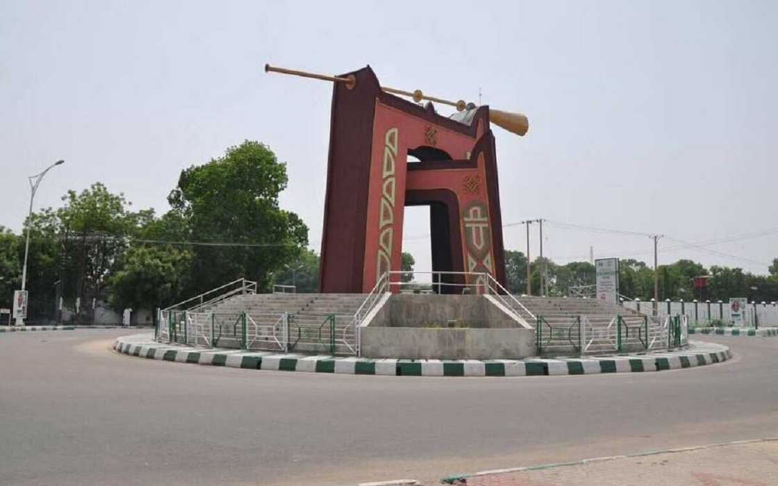 Abba da Rushe-Rushe Abba da Rushe-Rushe