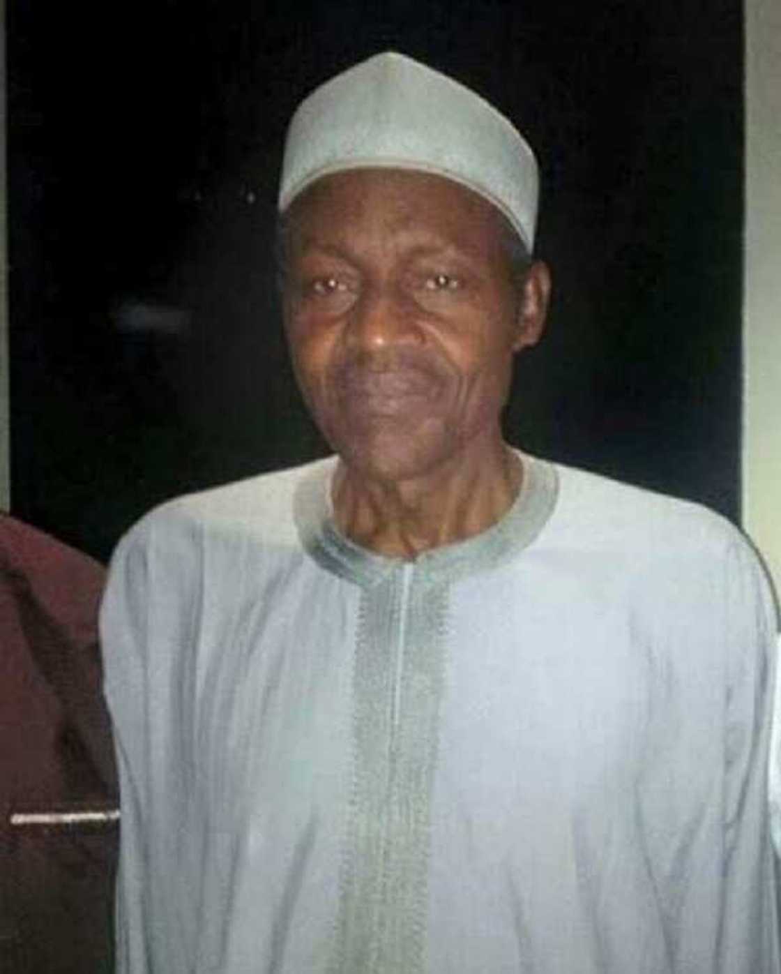 Wasu dai sun zargi wai shugaba Buhari ya rasu, an zaci wasa suke ashe da gaske suke Wasu dai sun zargi wai shugaba Buhari ya rasu, an zaci wasa suke ashe da gaske suke