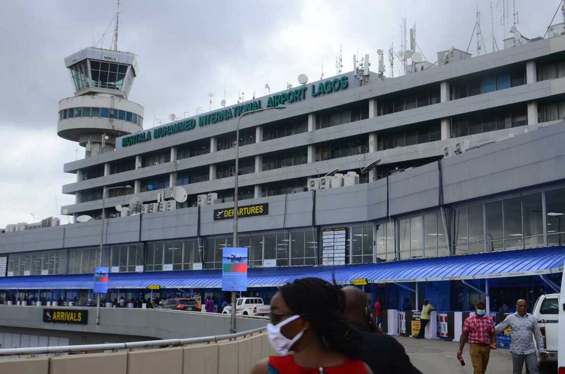Report shows record number of passengers leaving Nigeria to other countries Report shows record number of passengers leaving Nigeria to other countries