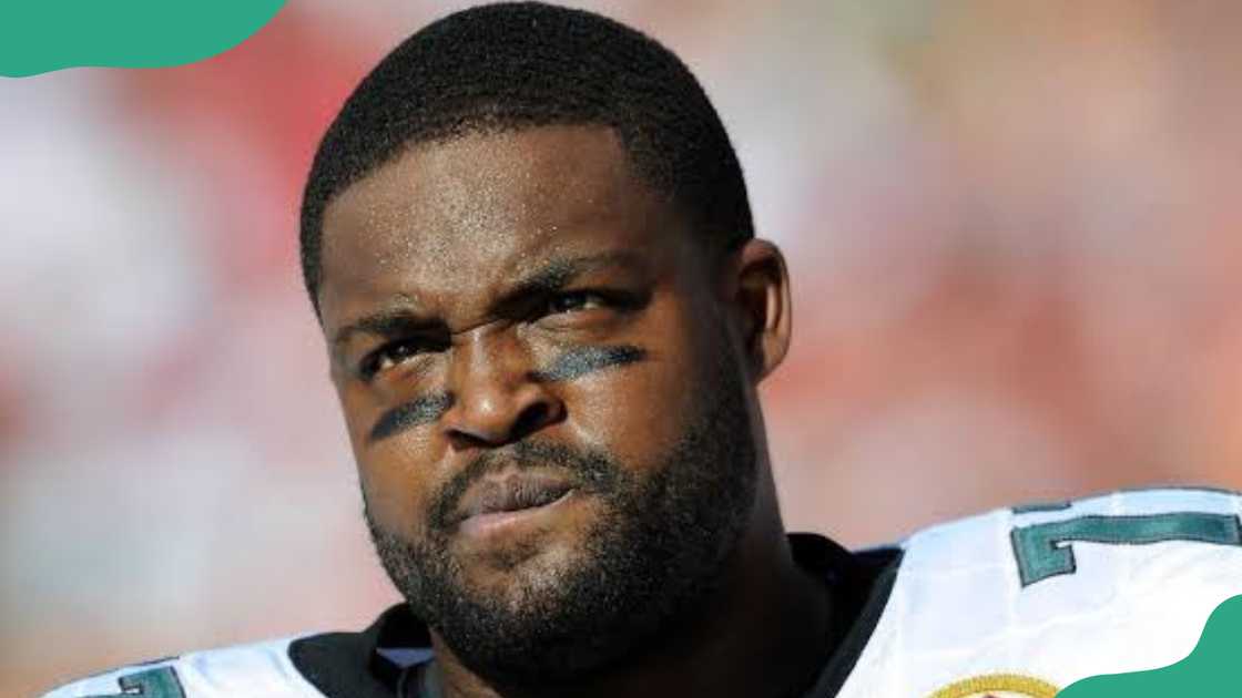 American former professional football player Demetress Bell. American former professional football player Demetress Bell.