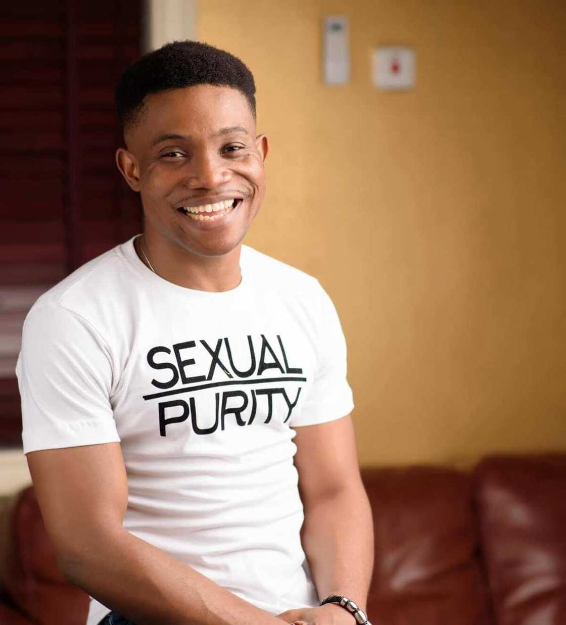 How old is pastor Jerry Eze? How old is pastor Jerry Eze?