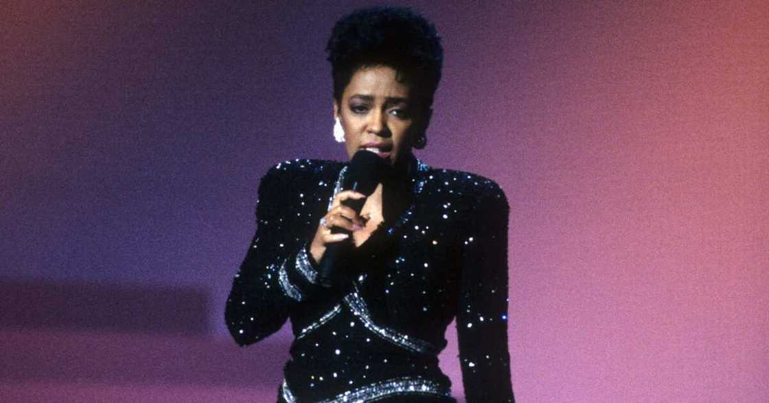 Music legend Anita Baker declares war and battle over her masters Music legend Anita Baker declares war and battle over her masters