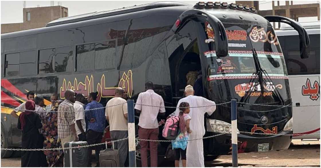 Sudan war, federal government, stranded Nigerians in Sudan, Nigeria’s foreign minister, Geoffrey Onyeama Sudan war, federal government, stranded Nigerians in Sudan, Nigeria’s foreign minister, Geoffrey Onyeama