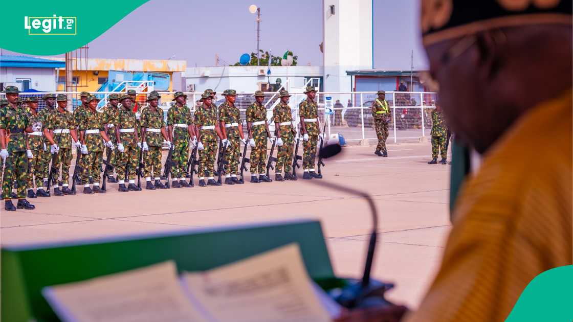 Shugaba Bola Tinubu ya nemi gwamnoni, 'yan majalisa su bada gudunmawarsu a asusun tallafawa sojoji.