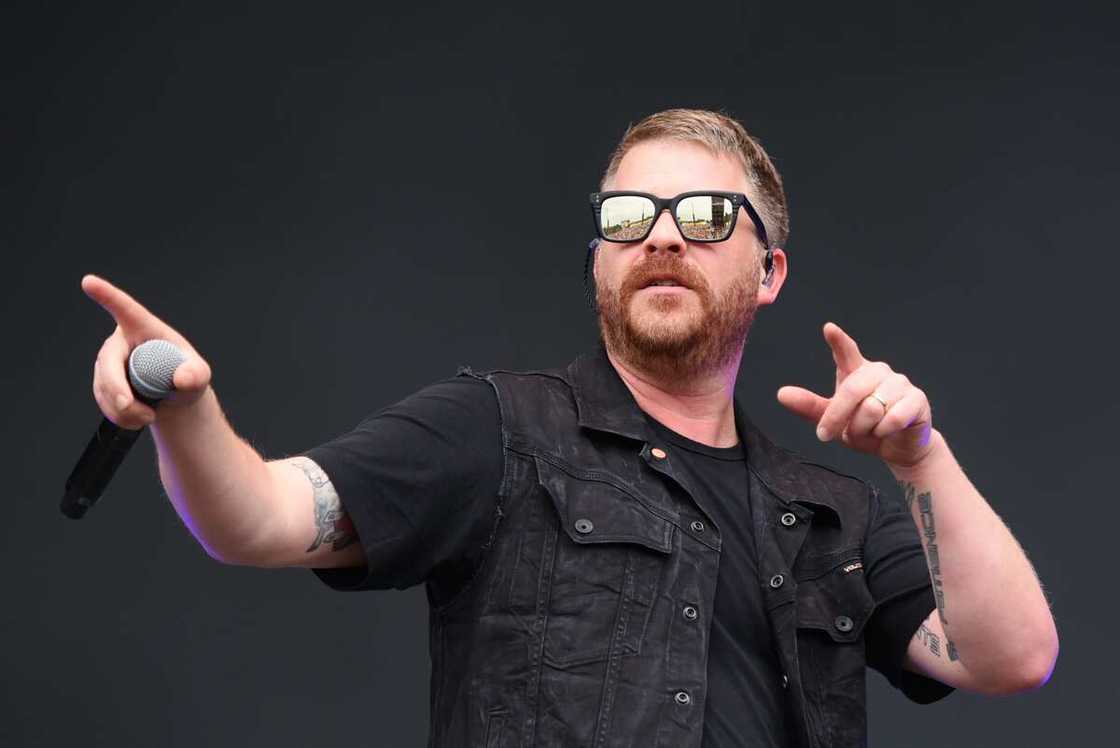 Hardest white rappers Hardest white rappers