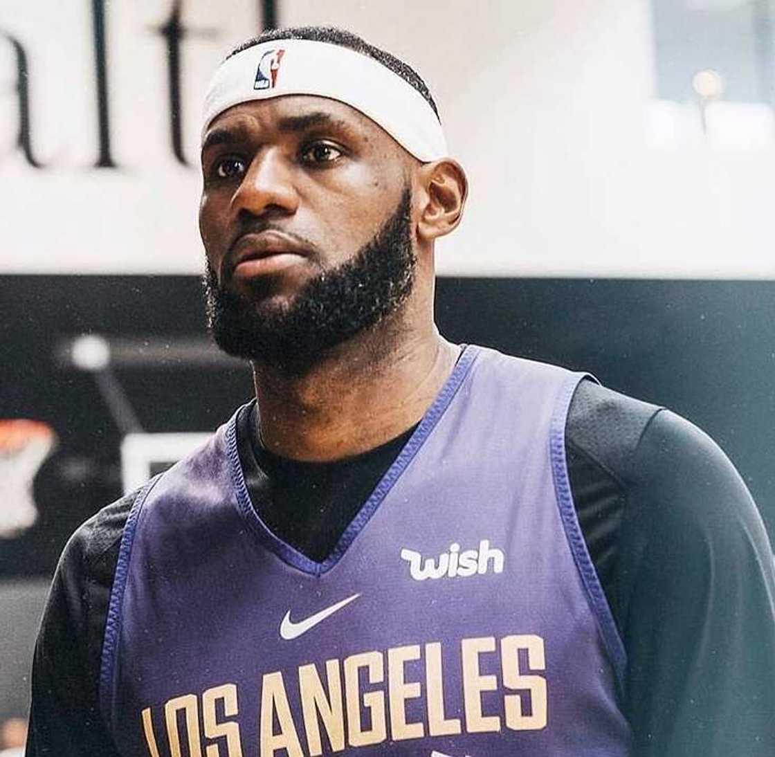 LeBron James net worth LeBron James net worth