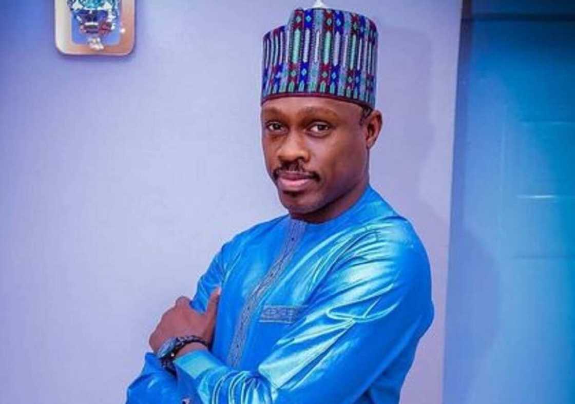 Abun alherin da jarumi Ali Nuhu ya yi wa wata mai tallar awara, ya taba zukatan jama'a