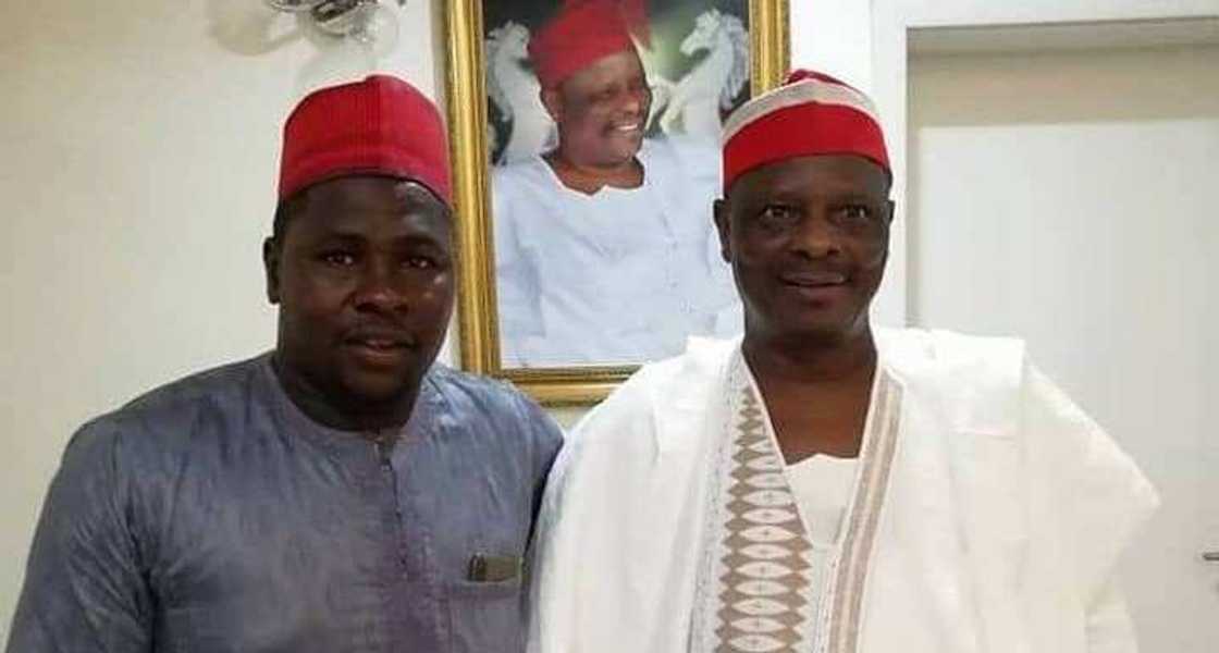 Siyasar jihar Kano: An kama mawakin Kwankwasiyya da yayi wakar 'A wanki gara' Siyasar jihar Kano: An kama mawakin Kwankwasiyya da yayi wakar 'A wanki gara'