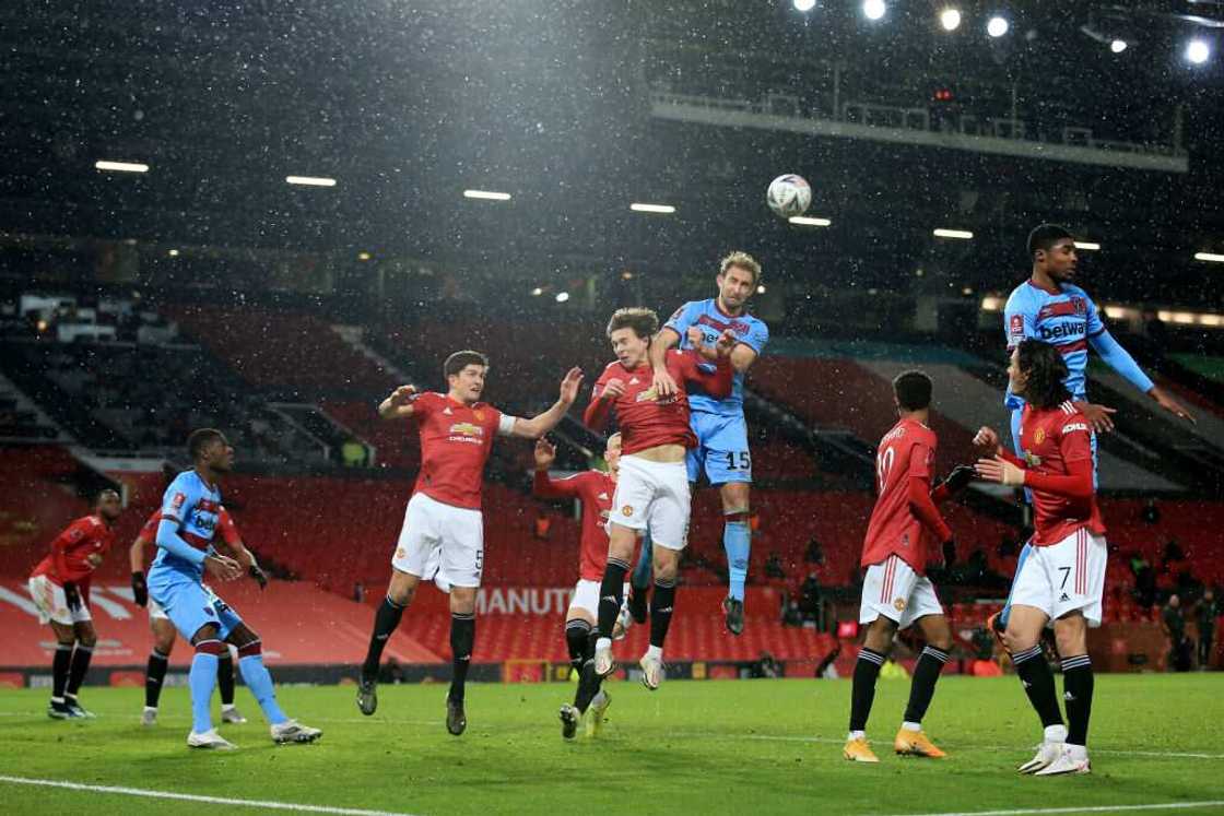 Premier League legend reveals who will win between Man City and Spurs while Chelsea and Arsenal get favourable predictions Premier League legend reveals who will win between Man City and Spurs while Chelsea and Arsenal get favourable predictions