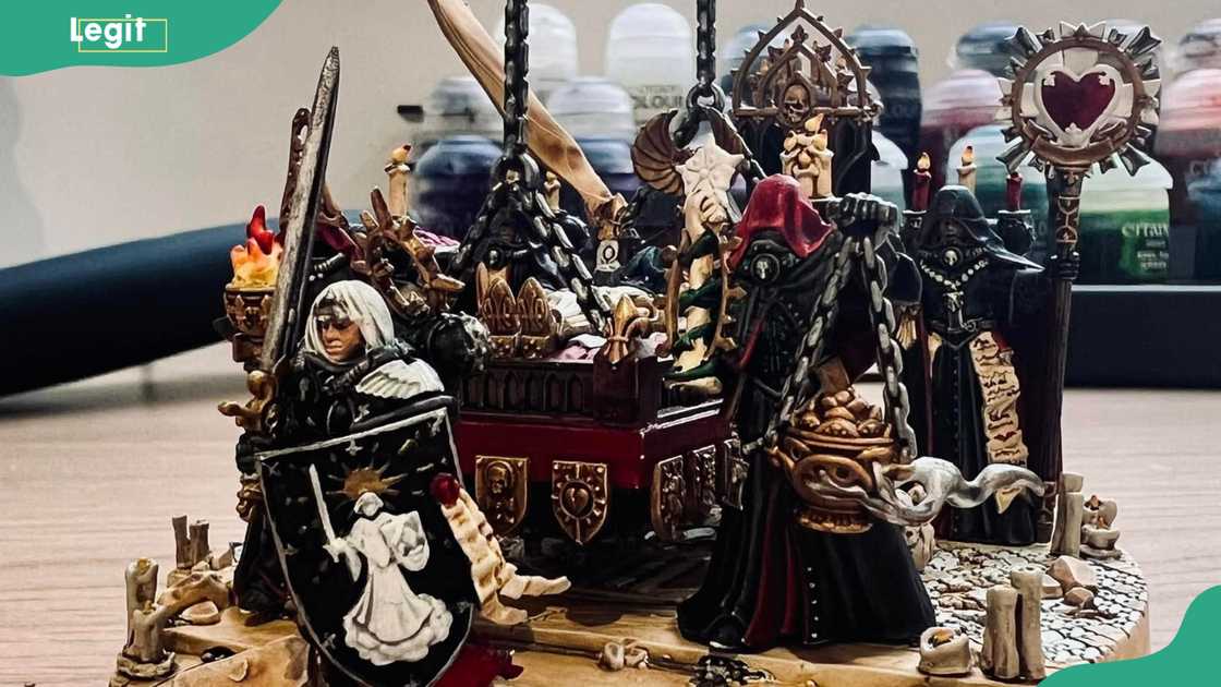 Sisters of Battle (Adepta Sororitas) Sisters of Battle (Adepta Sororitas)