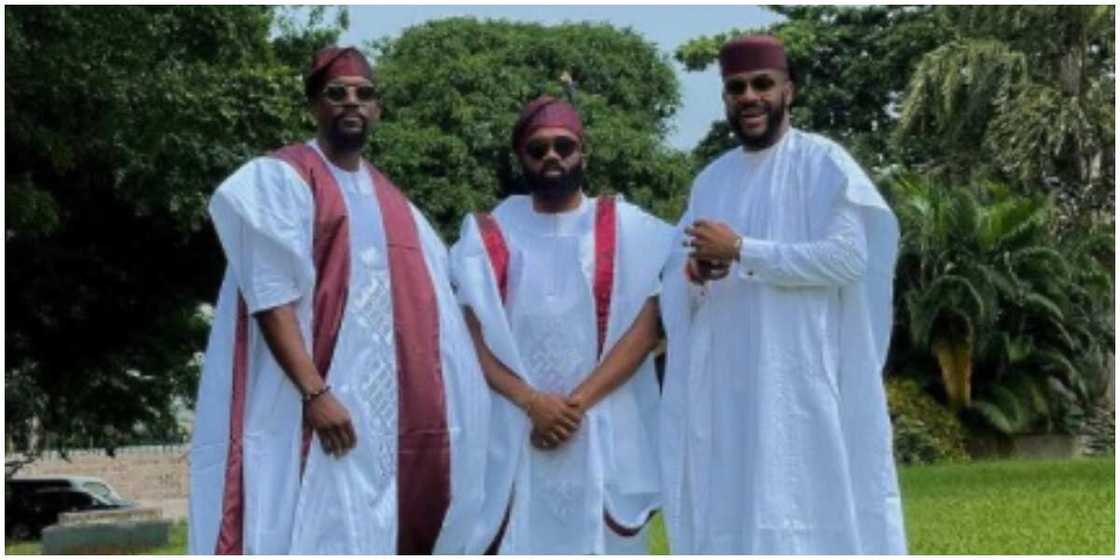 Photos of celebrities at a wedding. Photos of celebrities at a wedding.