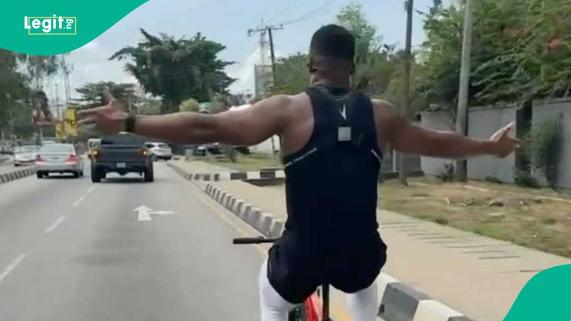 Anthony Joshua participated in fitness programs during his holiday in Nigeria. Anthony Joshua participated in fitness programs during his holiday in Nigeria.