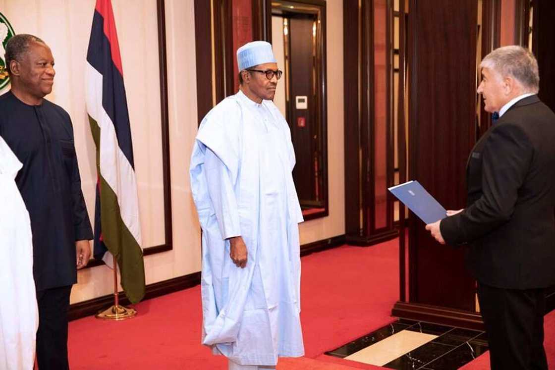 Buhari received letters of credence from 2 new Nigeria envoys Buhari received letters of credence from 2 new Nigeria envoys