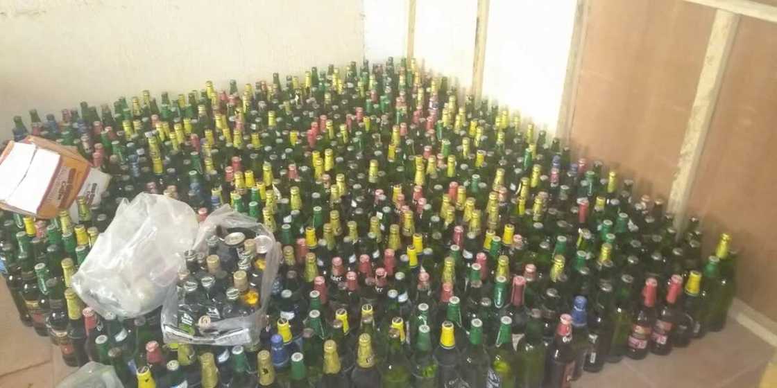 Yadda sojoji suka kai farmaki ofishin Hisbah don kwato giya a Jigawa Yadda sojoji suka kai farmaki ofishin Hisbah don kwato giya a Jigawa