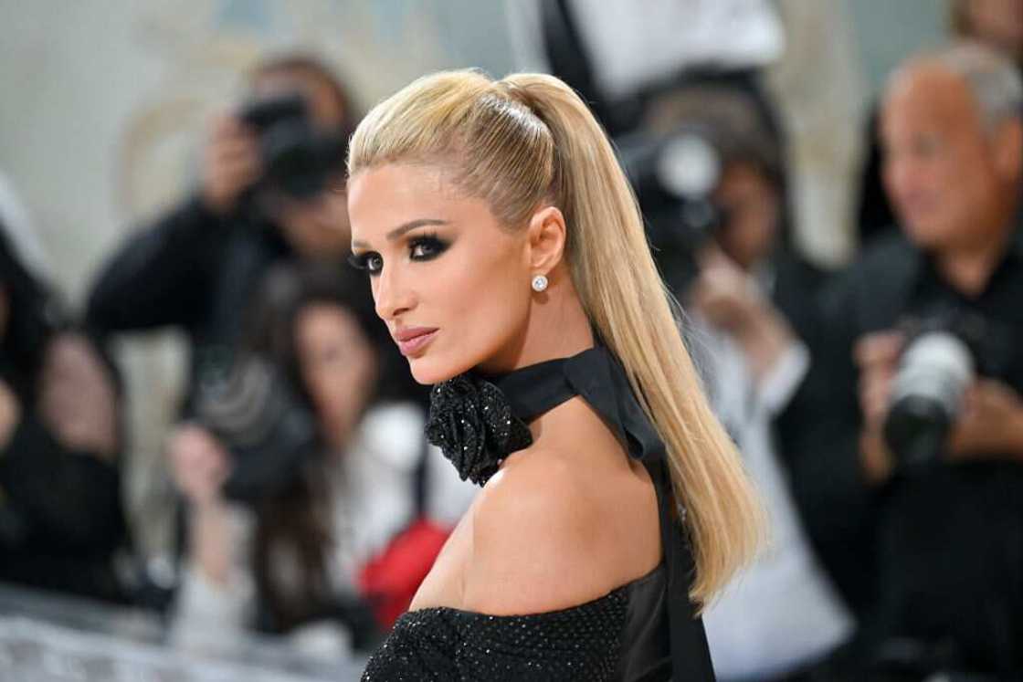 attractive female celebrities attractive female celebrities