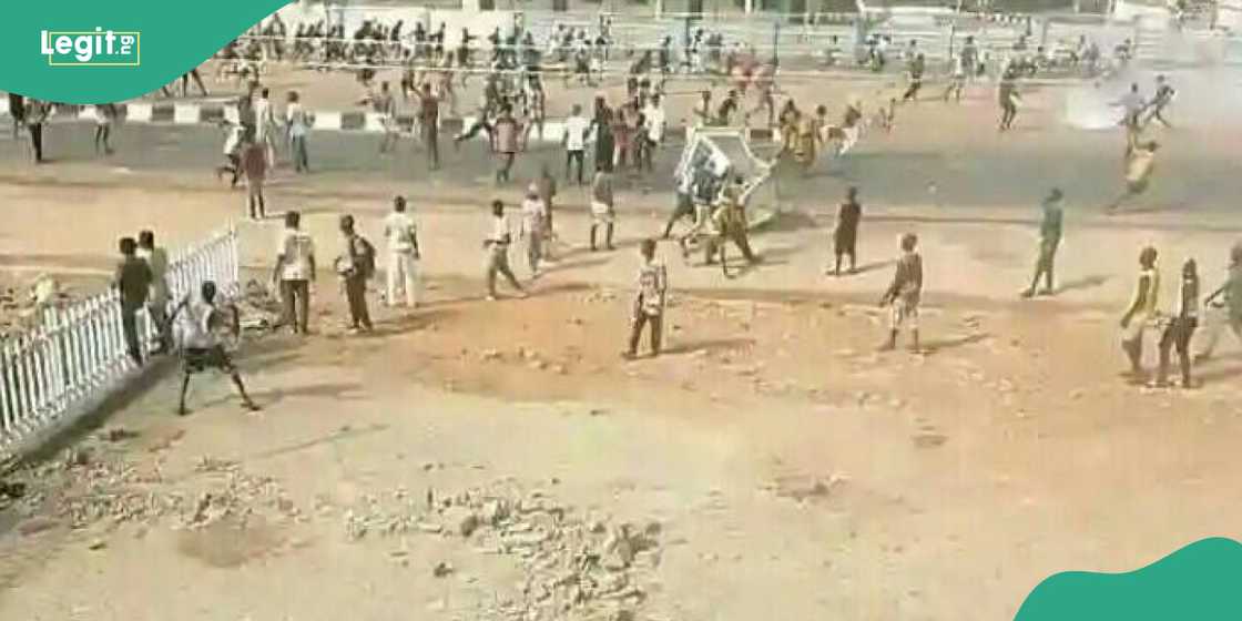 Adamawa Poly students protest Adamawa Poly students protest