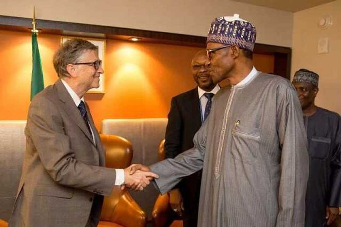 Gyara asibitoci ya fi sayen rigakafin COVID-19 - Bill Gates ga FG Gyara asibitoci ya fi sayen rigakafin COVID-19 - Bill Gates ga FG