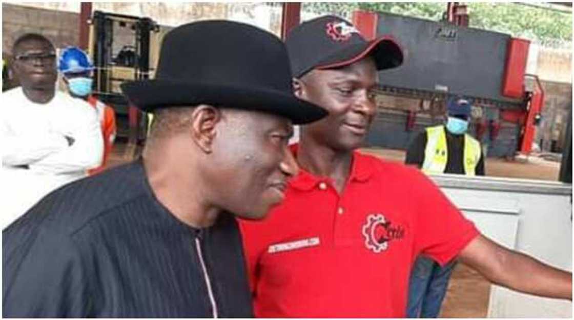 GEJ, Robert GEJ, Robert