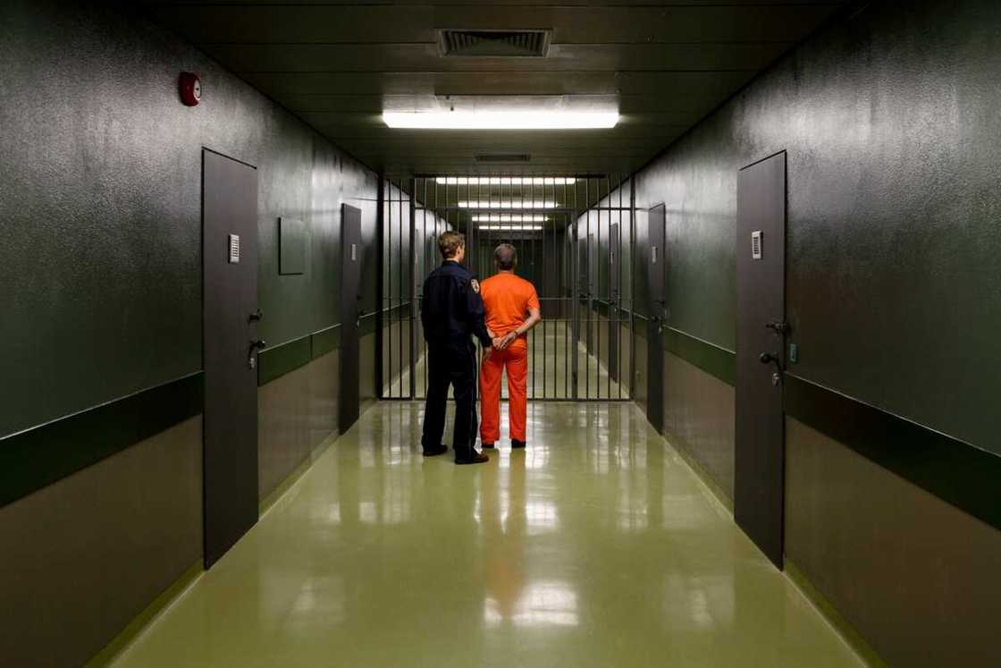 how many years is a life sentence how many years is a life sentence