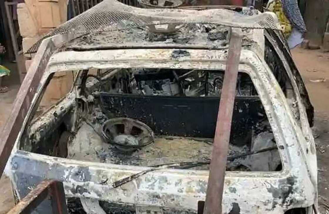 Yadda aka kai hari gidan ɗan SDP. Yadda aka kai hari gidan ɗan SDP.