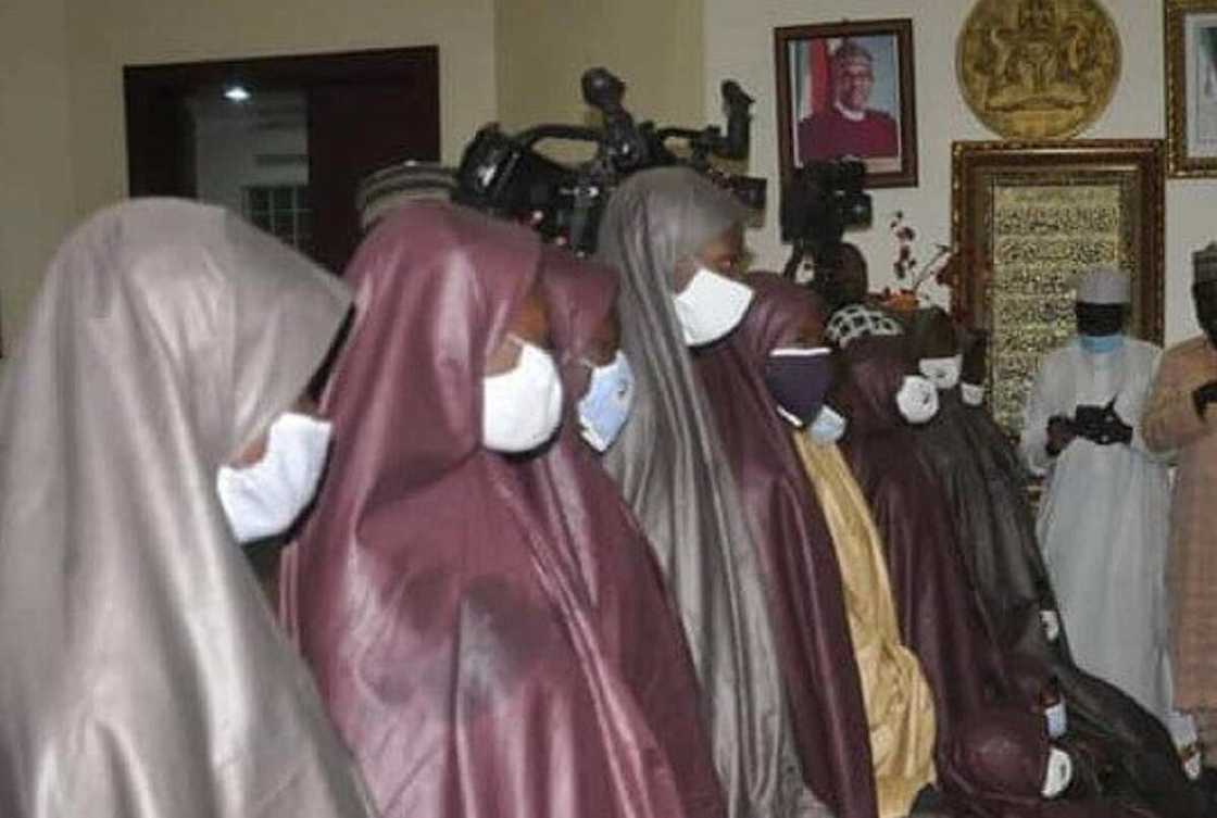 Yadda masu garkuwa da mutane suka dinga lalata da mu kafin su sake mu, 'Yan matan Katsina Yadda masu garkuwa da mutane suka dinga lalata da mu kafin su sake mu, 'Yan matan Katsina