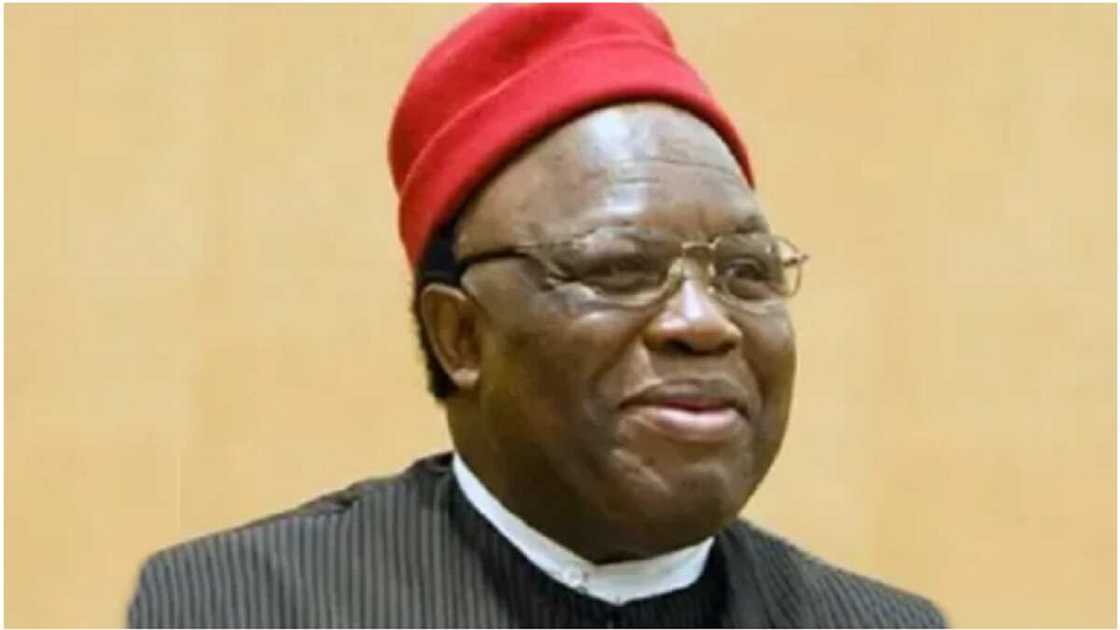 Yanzu-Yanzu: 'Yan Bindiga Sun Kona Gidan Shugaban Kungiyar Ohanaeze Indigbo Imo Yanzu-Yanzu: 'Yan Bindiga Sun Kona Gidan Shugaban Kungiyar Ohanaeze Indigbo Imo