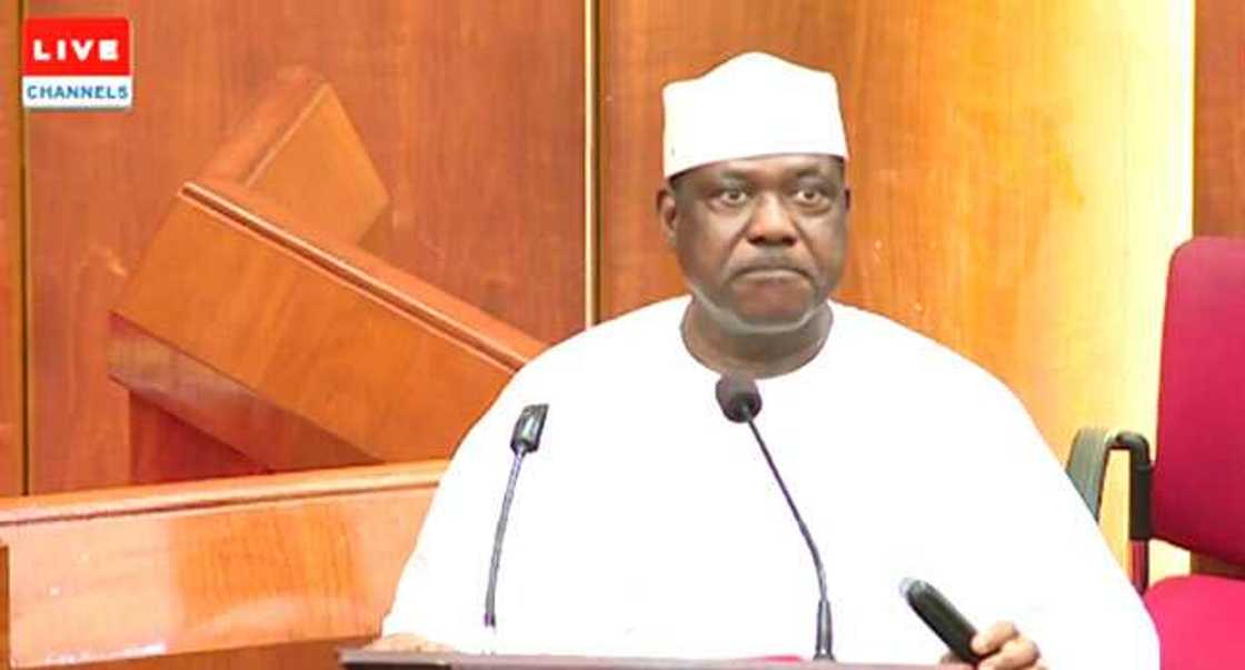 Akume ya bayyana dalilan da suka sa aka gagara dakile matsalar 'yan bindiga Akume ya bayyana dalilan da suka sa aka gagara dakile matsalar 'yan bindiga