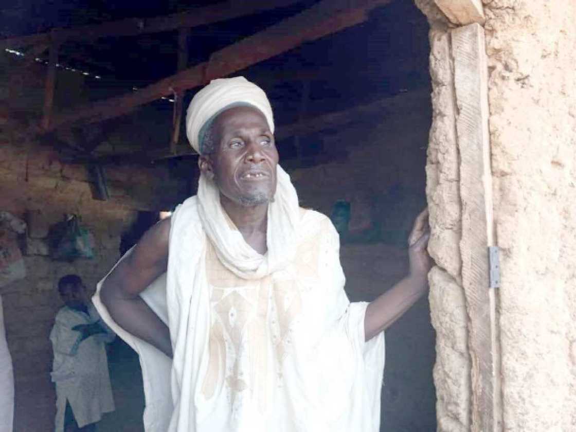 Outrage as Kaduna govt arrests cleric who camped 17 female Almajiri among boys in Zaria