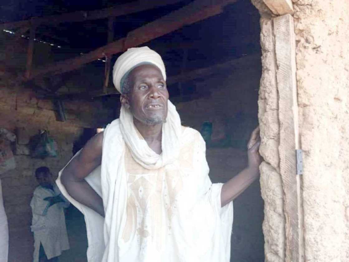 Outrage as Kaduna govt arrests cleric who camped 17 female Almajiri among boys in Zaria Outrage as Kaduna govt arrests cleric who camped 17 female Almajiri among boys in Zaria