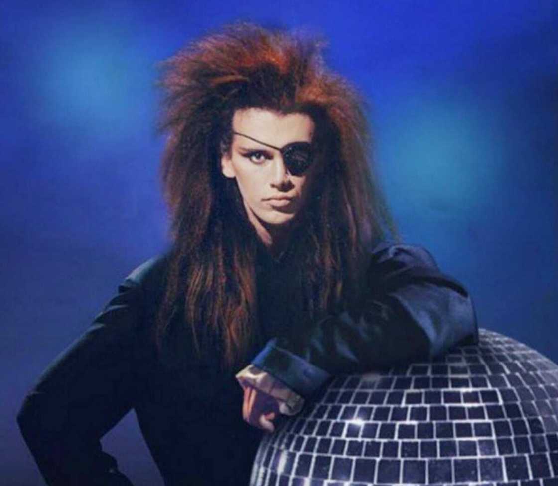 Pete Burns before surgeries