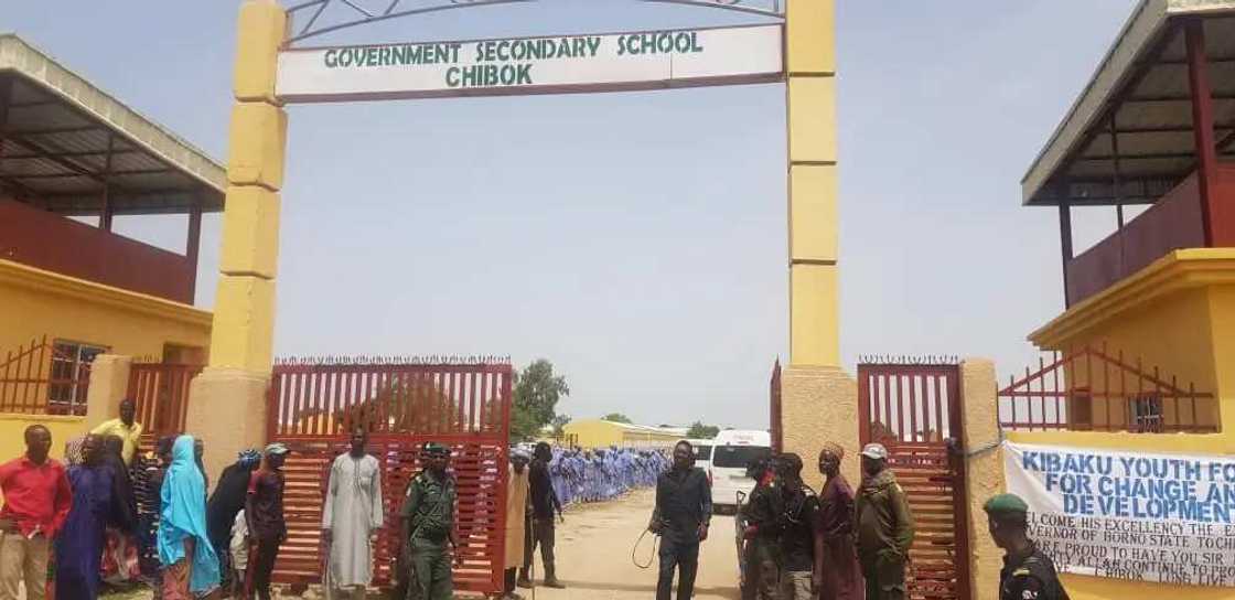 An sace dalibai mata 276 daga makarantar sakandare ta Chibok da ke jihar Borno An sace dalibai mata 276 daga makarantar sakandare ta Chibok da ke jihar Borno