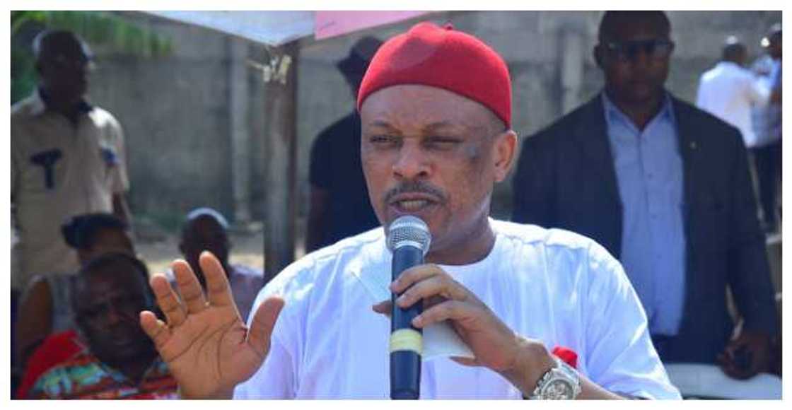 Sanata Samuel Anyanwu, ɗan takarar PDP a zaben jihar Imo. Sanata Samuel Anyanwu, ɗan takarar PDP a zaben jihar Imo.