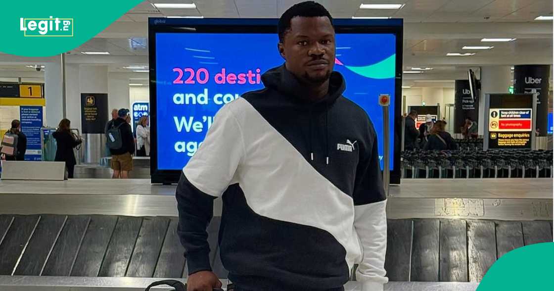 Toluwasings shades fellow gospel singers over fees for church performances. Toluwasings shades fellow gospel singers over fees for church performances.