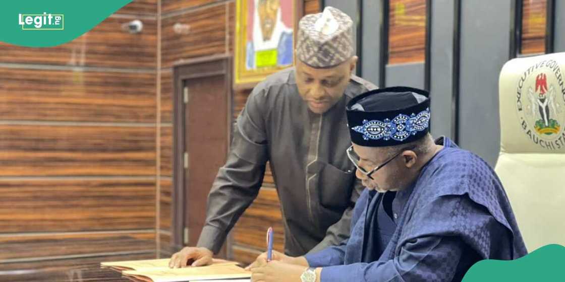 Gwamna Bala Mohammed ya ce alakar da ya kulla da dan China za ta jawo wa Bauchi masu zuba jari da ababen more rayuwa Gwamna Bala Mohammed ya ce alakar da ya kulla da dan China za ta jawo wa Bauchi masu zuba jari da ababen more rayuwa