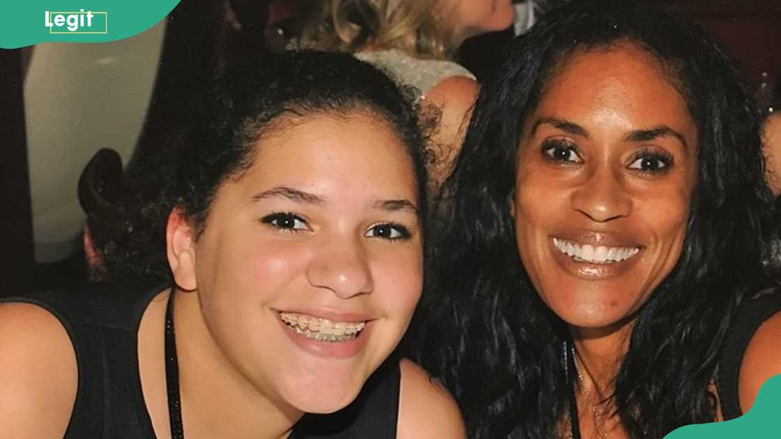 Kennedy Owen with her mother during a sweet family moment