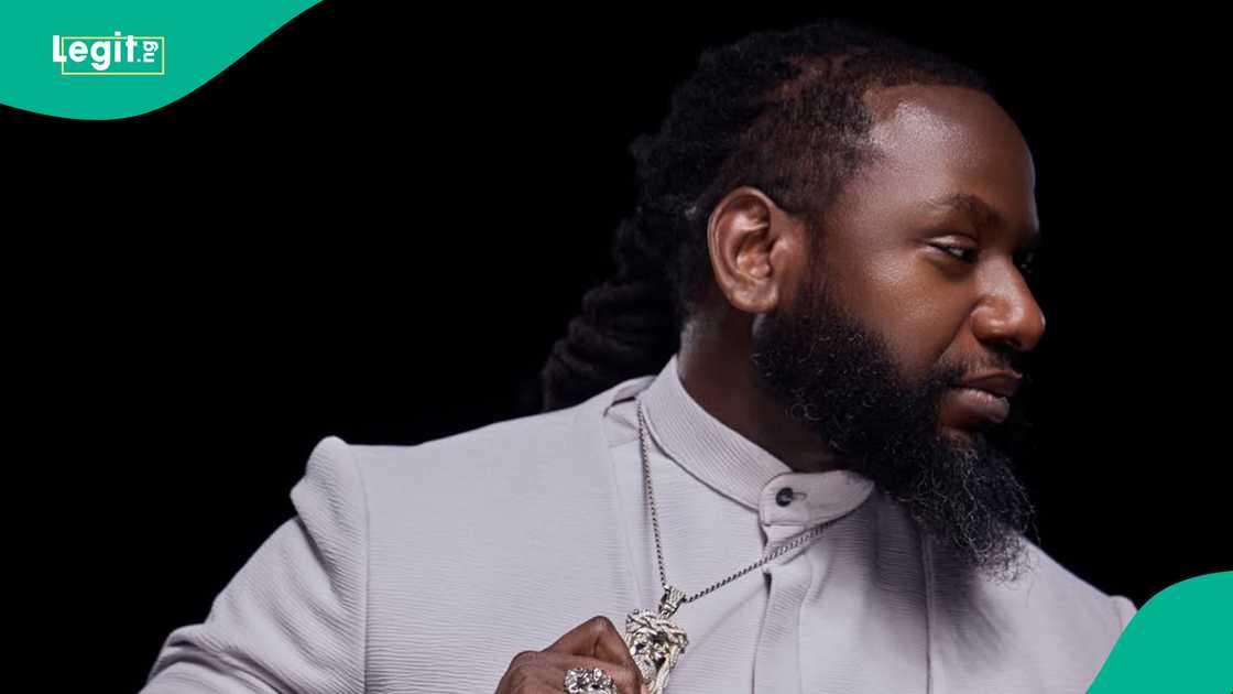 Fans drag Pastor Jimmy Odukoya over gym outfit