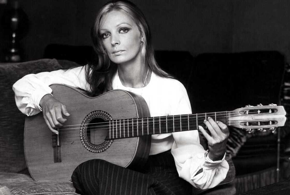 Marie Laforêt : quelle était la fortune de la chanteuse ? Marie Laforêt : quelle était la fortune de la chanteuse ?
