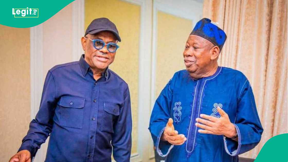 Wike yana magana da Abdullahi Ganduje a kwanakin baya Wike yana magana da Abdullahi Ganduje a kwanakin baya