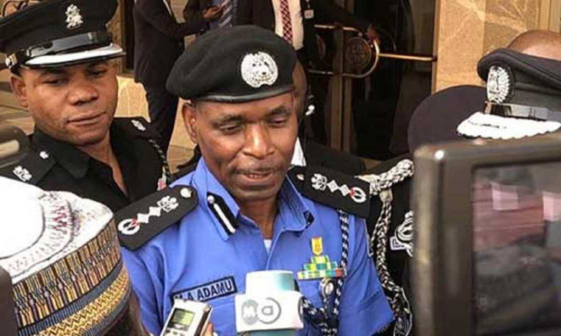 Garkuwa da mutane: Jami’an tsaro sun yi ram da wasu masu cinikin bindigogi Garkuwa da mutane: Jami’an tsaro sun yi ram da wasu masu cinikin bindigogi