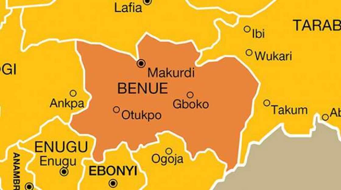 PDP chieftain defects in Benue state PDP chieftain defects in Benue state