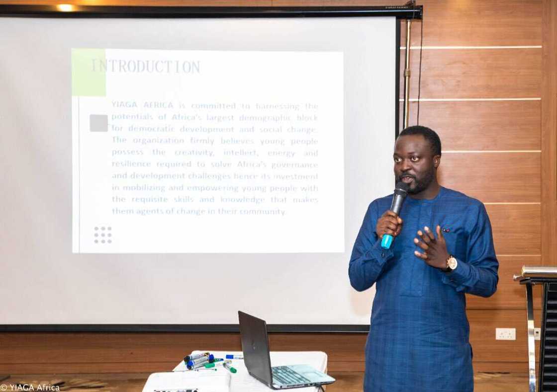 Bounce corruption: Expanding community of citizens demanding accountability Bounce corruption: Expanding community of citizens demanding accountability