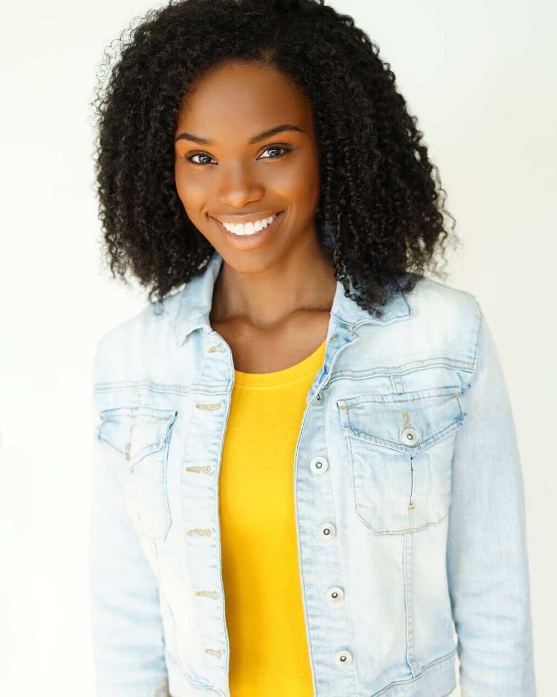 Teesha Renee’s bio Teesha Renee’s bio