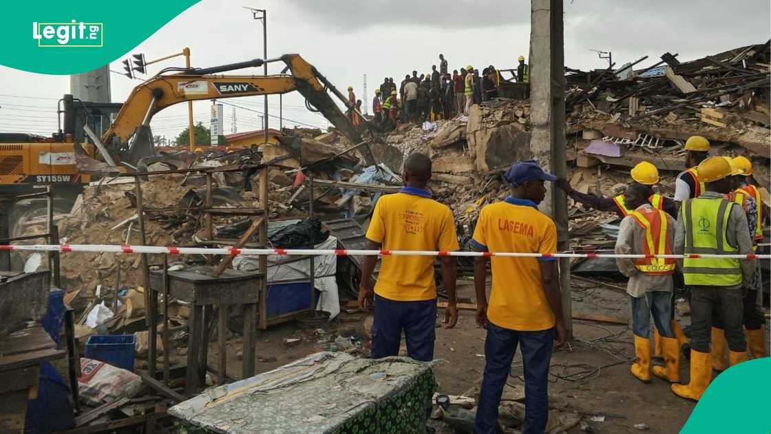 Lagos authorities provide an update after a building collapse at Alakija Bus Stop leaves occupants trapped under rubble. Lagos authorities provide an update after a building collapse at Alakija Bus Stop leaves occupants trapped under rubble.