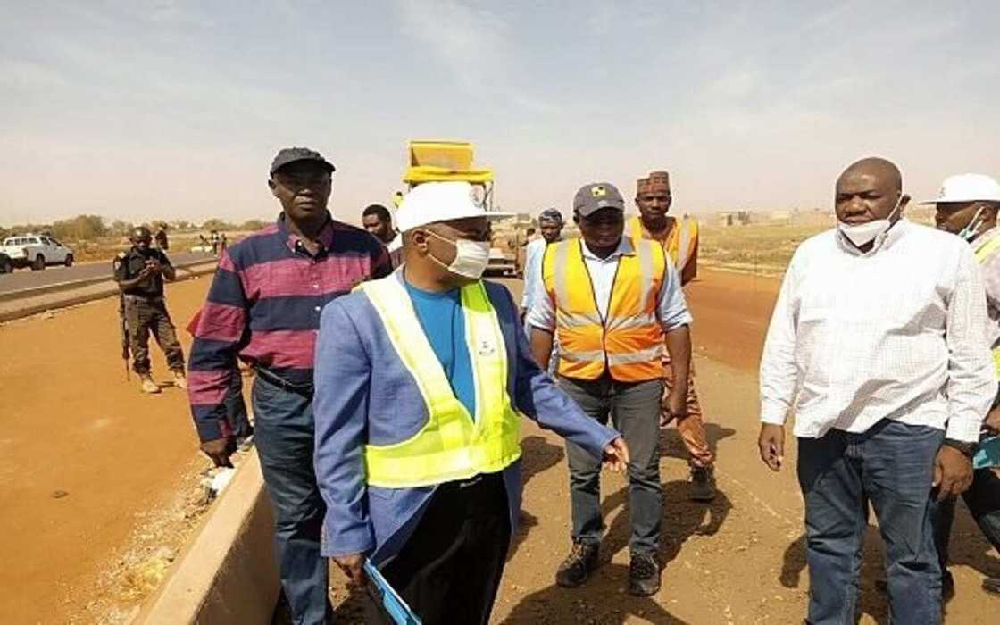 Za a kammala titin Abuja-Kaduna-Kano kafin karshen 2023 Za a kammala titin Abuja-Kaduna-Kano kafin karshen 2023