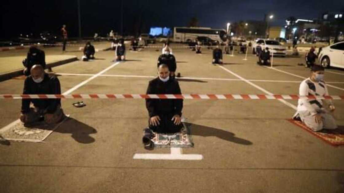 COVID-19: Sabon salon sallar jam'i a kasashen duniya (Hotuna) COVID-19: Sabon salon sallar jam'i a kasashen duniya (Hotuna)